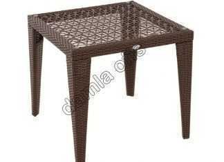 Kare rattan bahçe masaları Kare rattan bahçe masaları, kare bahçe masası, rattan bahçe masası.